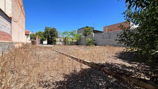 Terreny residencial  Pizarro. Solar urbano en entorno tranquilo y comunicado