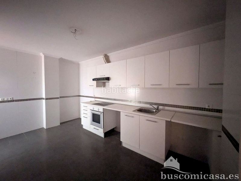 Foto 95636e19-c90e-4149-a1af-56e4c1077083. Planta baixa a Mengíbar