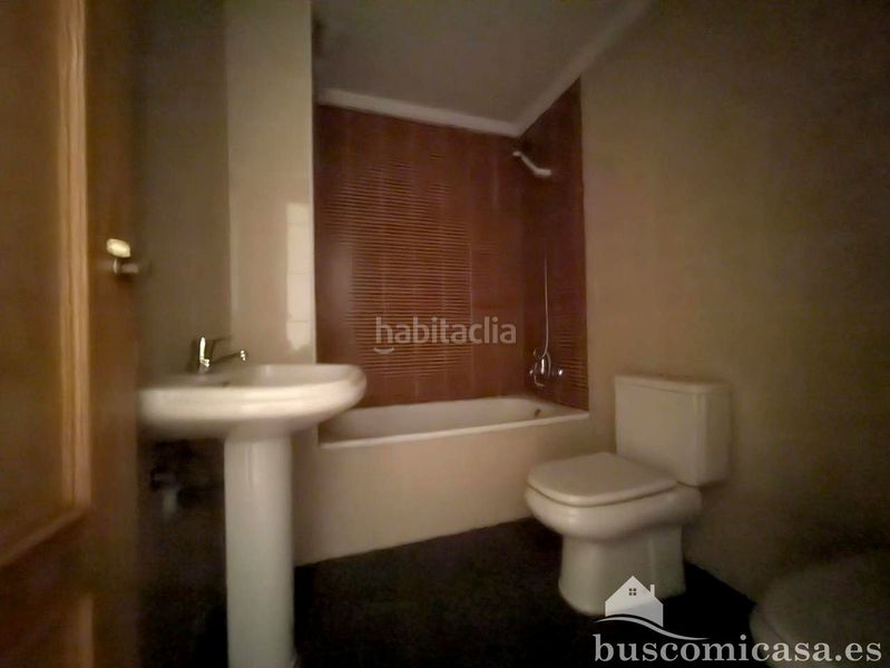 Foto df3dd5d6-d23f-4644-836b-3ab5cdc67c68. Planta baixa a Mengíbar