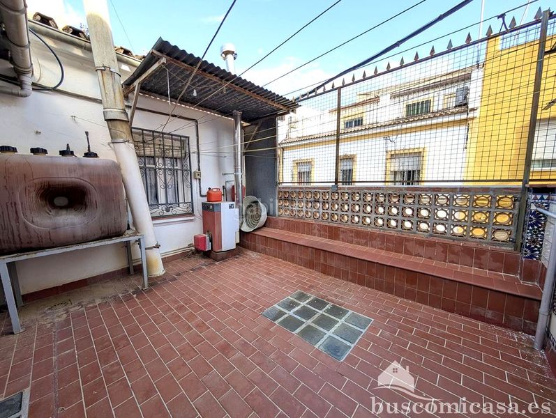 Foto f1e9e1e8-857c-4ad6-9848-f5a67fef17c1. Casa amb aparcament a La Paz - Las Américas Linares