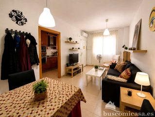 Etagenwohnung  Calle pintor juan gris. Bonito piso en urbanización con piscina.
