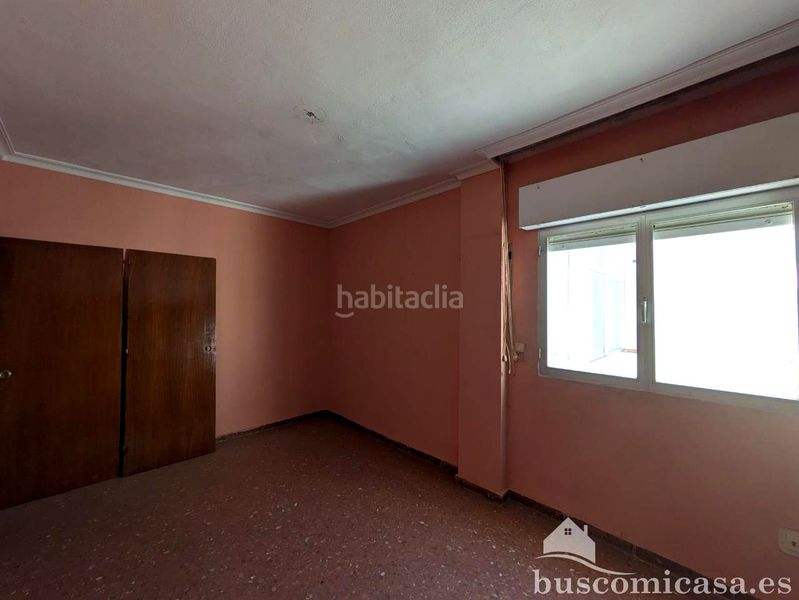 Foto 48e5b0ef-fbd5-43da-a909-a09aae8222f9. Pis amb aparcament a Carolina (La)