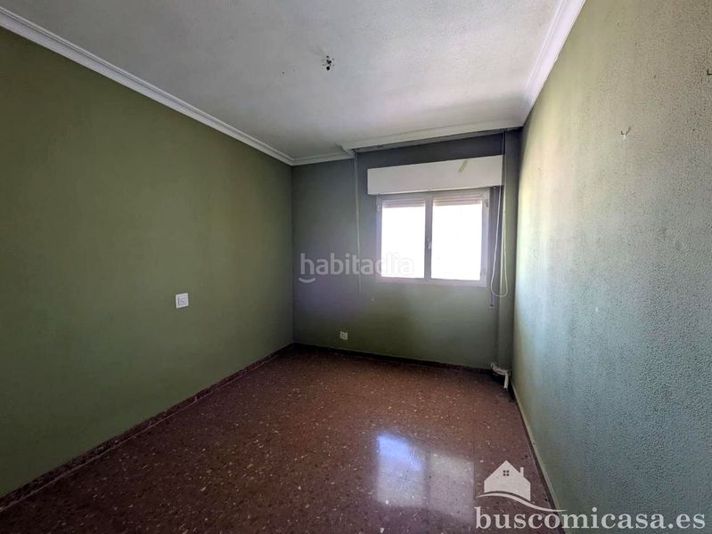 Foto 56cd1486-a928-4700-9f60-bb293dadc62b. Pis amb aparcament a Carolina (La)