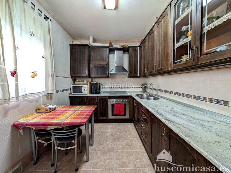 Foto b4c737a5-9f22-4d95-aecd-2534f9e950e8. Casa amb aparcament a Guarromán