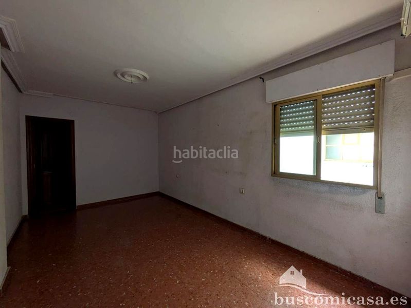 Foto 6a22f248-27b9-4438-bec0-4be0a1df5ee0. Pis a Mengíbar