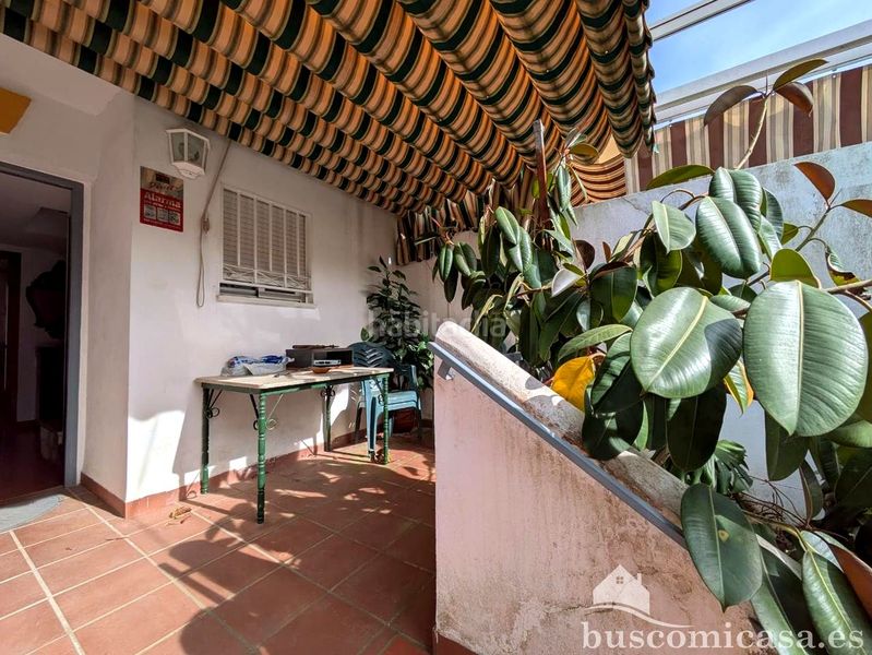 Foto 168c6d9f-646b-4d74-bf93-aeea71ab88dc. Casa amb aparcament a Zona Hospital Linares
