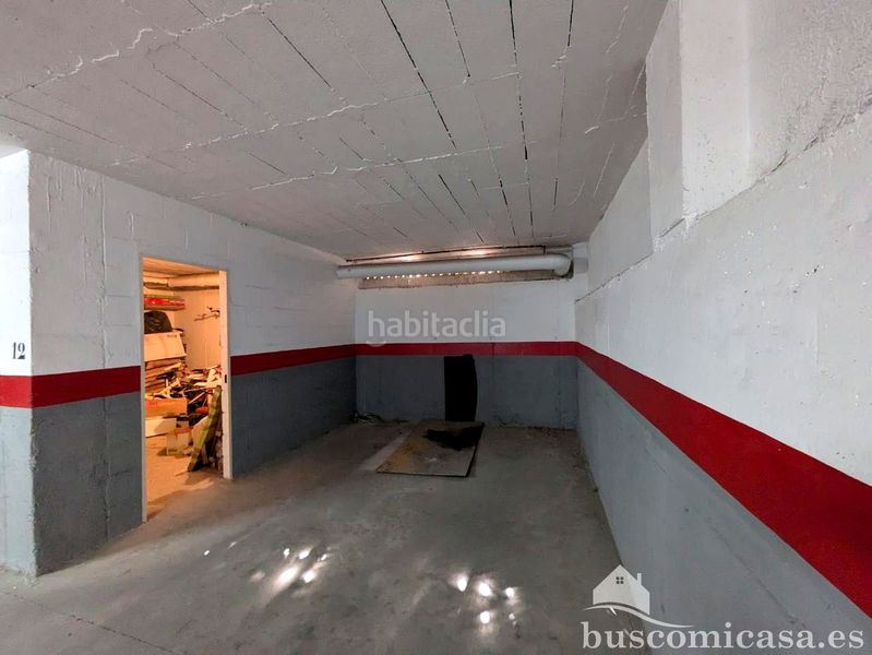 Foto 5daed29b-e791-4f34-b4aa-493370c5de0d. Casa amb aparcament a Zona Hospital Linares