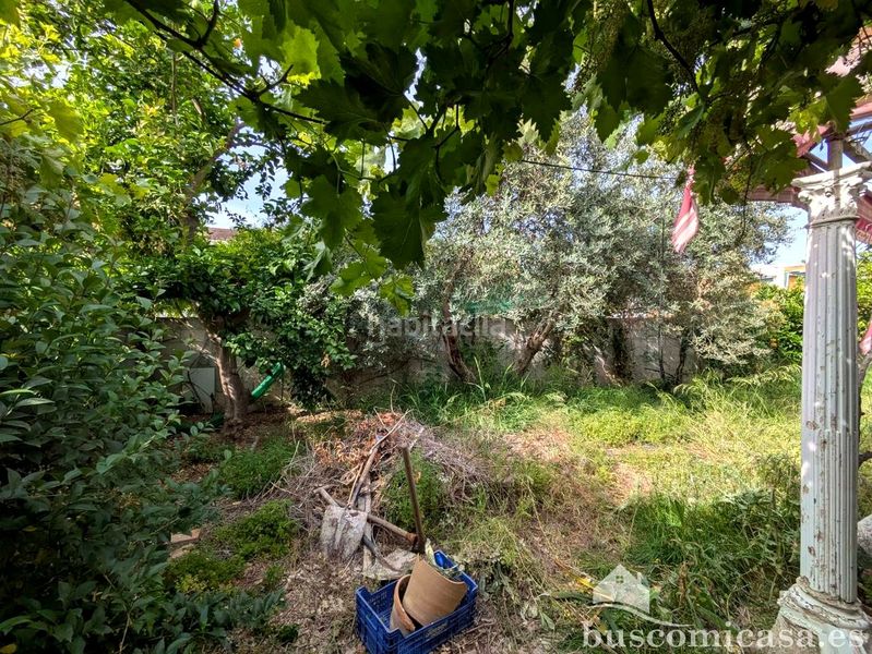 Foto c983c7a4-6cf8-49eb-a276-d093ff3ced3c. Casa amb aparcament a Zona Hospital Linares