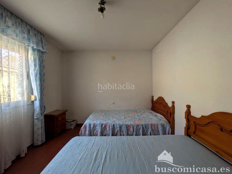 Foto d0c0ebb0-23bd-4acc-b670-bbc368c61786. Casa amb aparcament a Zona Hospital Linares