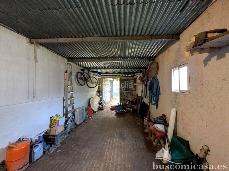 Foto e3e22c9c-e711-4366-a7d1-2d0bee6e0dc9. Casa amb aparcament a Zona Hospital Linares