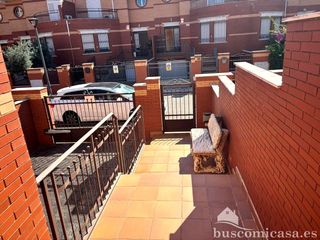 Casa a schiera  Virgen del rocío. En la carolina, extraordinaria vivienda adosada en zona residenc