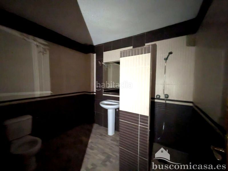 Foto 30ad8715-35d2-4dfd-b970-c98073e3632e. Casa a Mengíbar