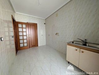 Piso  Cid campeador. Bonito piso en cid campeador con garaje incluido.