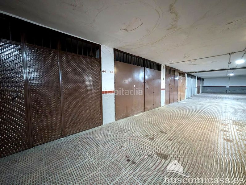 Foto 481a6082-5ff8-4ace-8559-927c84bc8c5b. Aparcament cotxe a Zona Hospital Linares