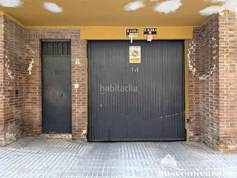 Foto de85e857-fca8-41cb-a23d-9dce3834eee5. Aparcament cotxe a Zona Hospital Linares