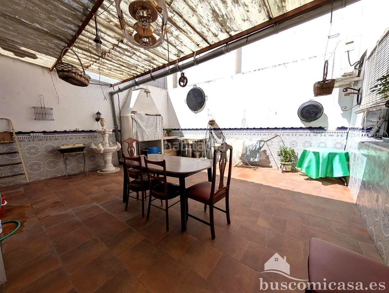 Foto 2ae64d94-3596-43ba-b7f0-685cbc219267. Casa amb aparcament a Centro ciudad Linares