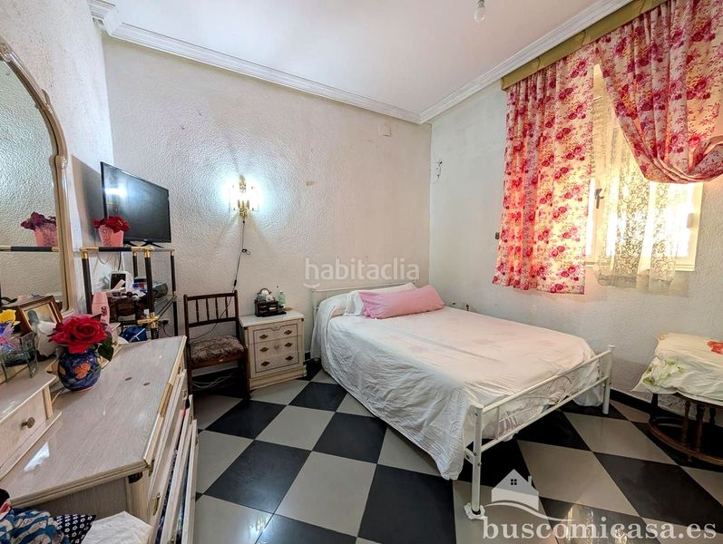 Foto 559c767b-86f9-4190-9592-c4e4f2b7c5a7. Casa amb aparcament a Centro ciudad Linares