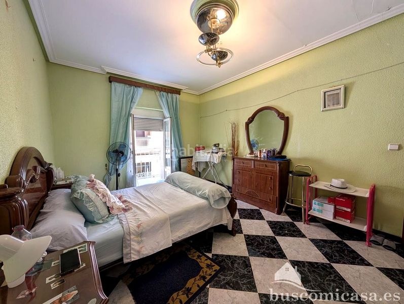 Foto ec66ad86-1be5-4834-a853-aad6c0a74c4b. Casa amb aparcament a Centro ciudad Linares