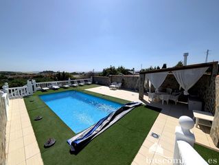 Masía  Valenzuela. Impresionante casa rústica en linares.