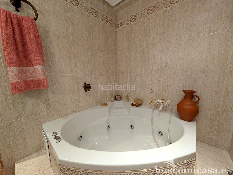 Foto ac83a457-37c3-4915-bfb7-0a68b64fc4fb. Pis a Centro ciudad Linares