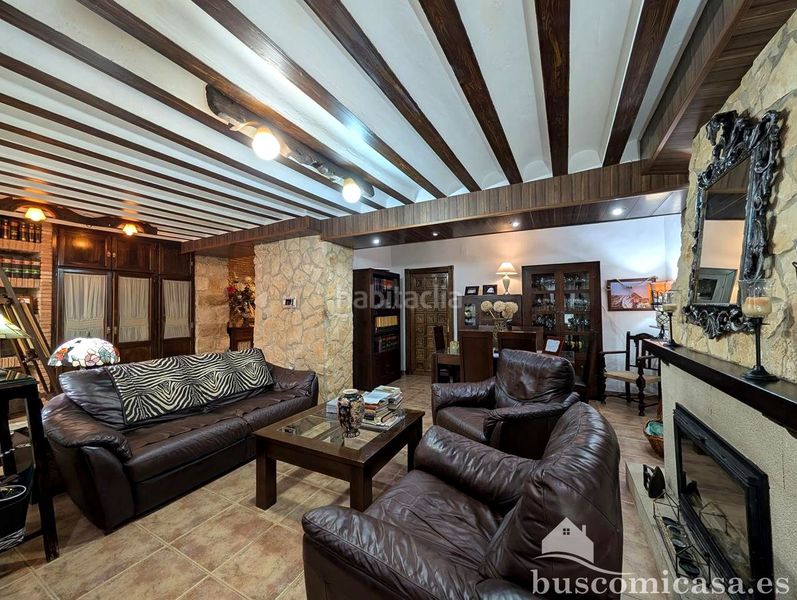Foto 44f7a9cb-b3c9-490a-91e4-2e02d5864e8f. Casa amb calefacció aparcament a Centro ciudad Linares