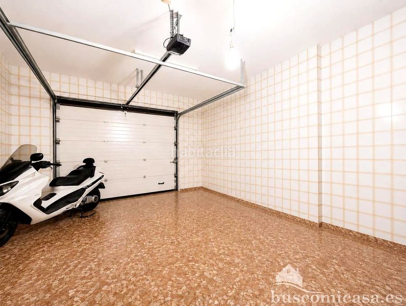 Foto 4513eb47-be26-425a-80a9-49ad415c2bcf. Casa amb calefacció aparcament a Centro ciudad Linares