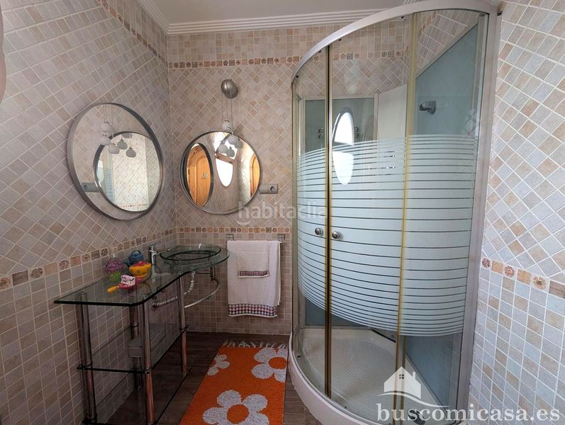 Foto a7a5ad9f-c273-450e-b014-9021f42d2fbb. Casa amb calefacció aparcament a Centro ciudad Linares