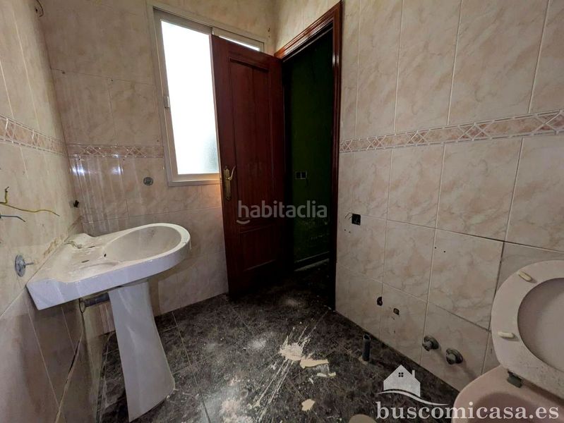 Foto 9f571aec-9111-48af-bfe2-a363b0db8053. Casa a Carolina (La)