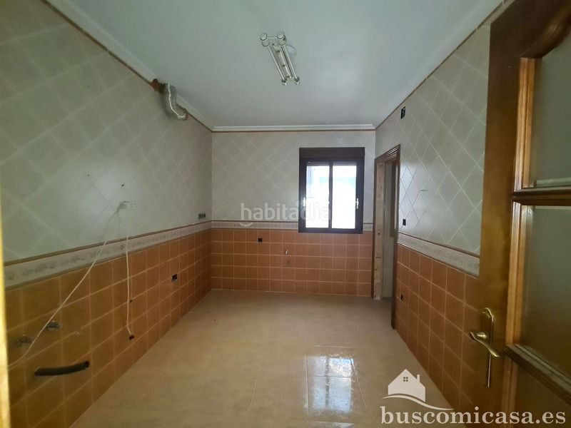 Foto e2ddefc4-7b44-4411-a859-b82453a462ec. Pis a Castellar