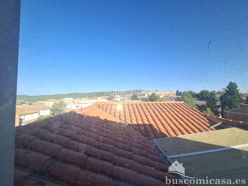 Foto f4910bfb-5d70-4ad8-abcb-92b95908ea47. Pis a Castellar