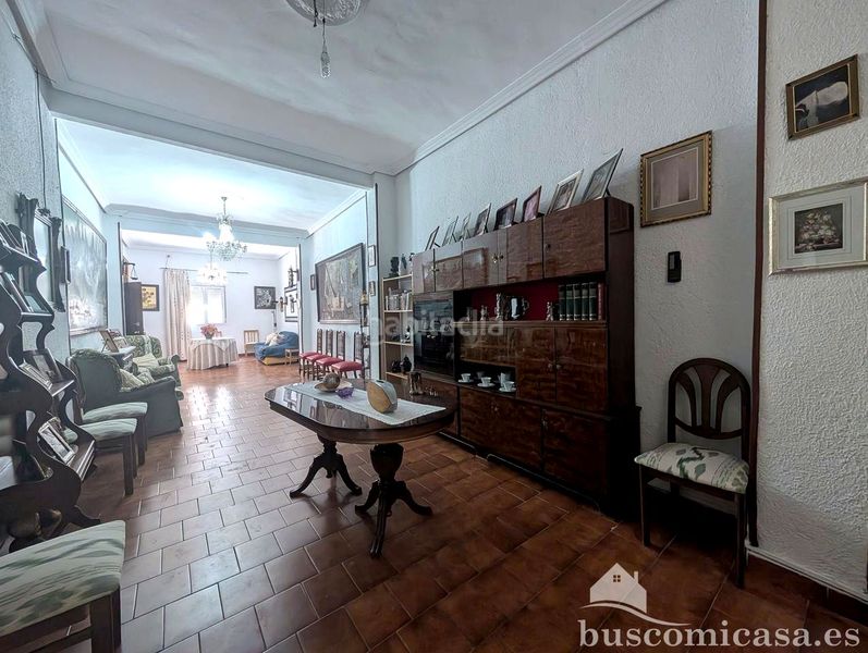 Foto 1b88ad75-4c01-4197-b902-2d690af30508. Pis amb aparcament a Zona Hospital Linares