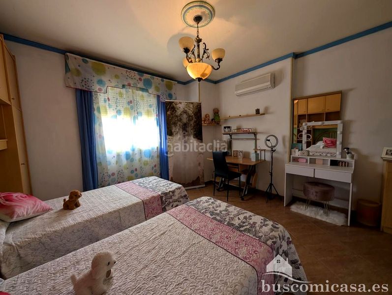 Foto 0620aa95-b460-4082-b172-c35a17fb6460. Casa amb piscina a Linarejos Linares