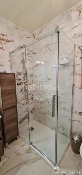 Foto 18f7a8fa-f977-4454-b491-ff498521f9c8. Casa amb piscina a Linarejos Linares