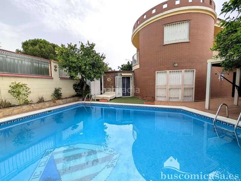 Foto 6739fa01-e65a-410e-9895-14081d961e6e. Casa amb piscina a Linarejos Linares