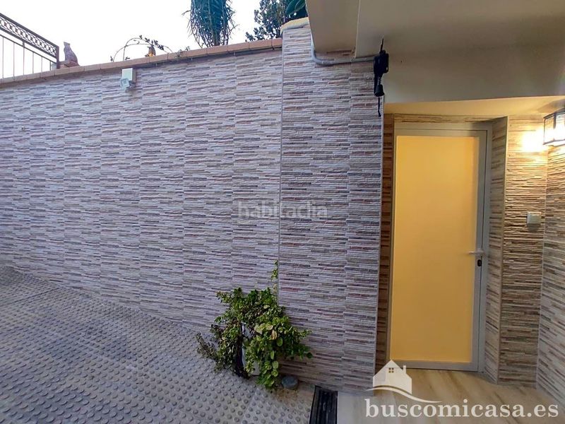 Foto ee96e2e9-fc14-4499-9207-f2f08dc64103. Casa amb piscina a Linarejos Linares