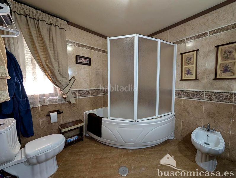 Foto f5d522b0-bbf0-43df-9ec7-27b2cfd5d44d. Casa amb piscina a Linarejos Linares