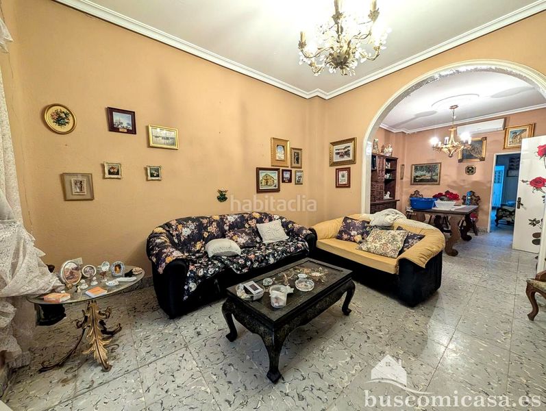 Foto adff0822-1cd4-497f-b824-27da24477614. Edifici a Centro ciudad Linares