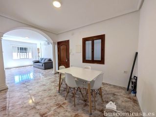 Rent Flat  Calle santa engracia. Piso en alquiler en calle santa engracia.