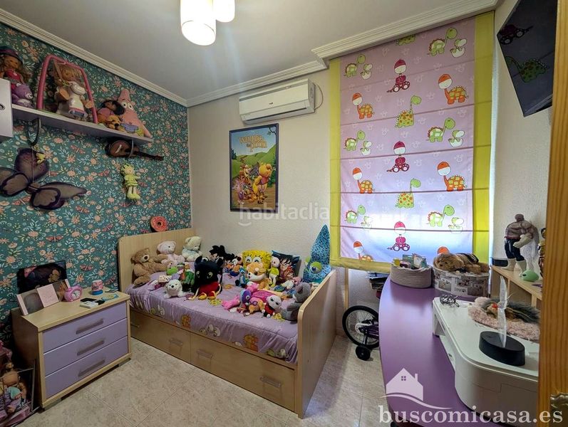 Foto 2f1985a6-695d-4a77-9357-d768003851fc. Pis a Linarejos Linares
