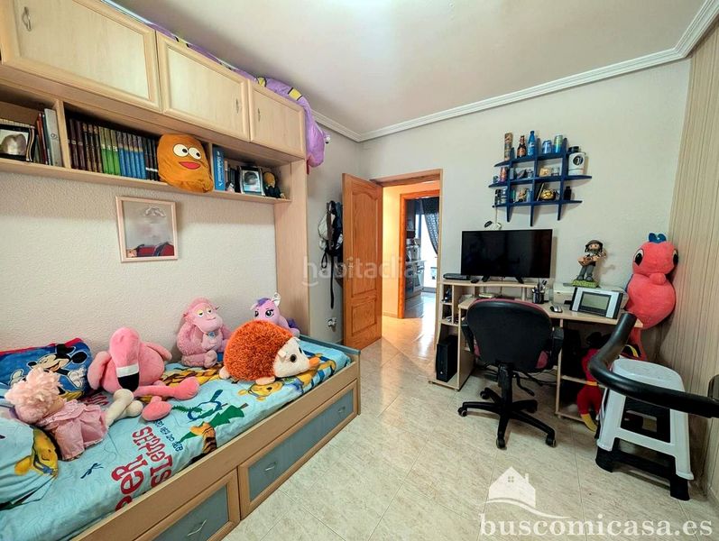 Foto 699072b9-683f-455e-93dd-256fcc464b88. Pis a Linarejos Linares