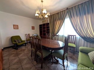 Location Appartement  Avenida primero de mayo. Piso en alquiler.