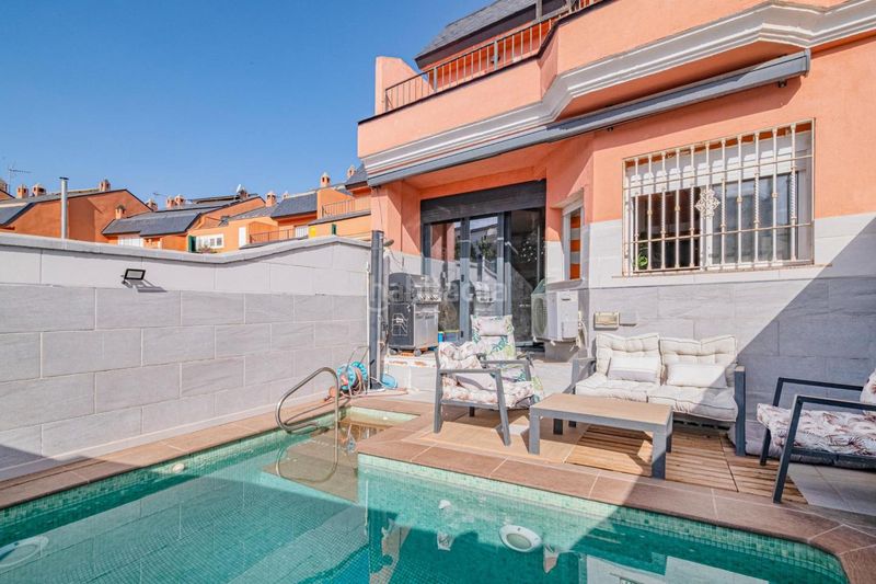Foto b759fea3-8854-4824-a060-2ea1380aad68. Casa amb aparcament piscina a Poniente Armilla