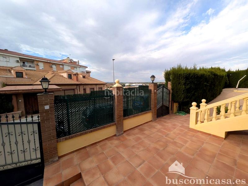 Foto 0b9317e8-ac98-427a-acd7-f70d2304a238. Casa amb calefacció piscina a Linarejos Linares