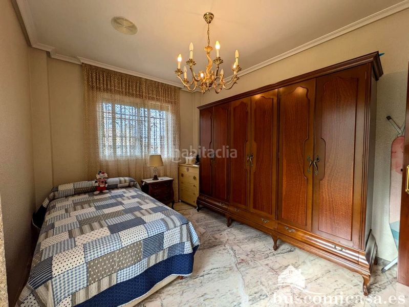 Foto c5d68850-cad9-4d7f-bcf3-b1997134dc6e. Casa amb calefacció piscina a Linarejos Linares