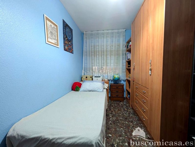 Foto 3c6f6b2d-6c1e-4e44-a2fa-c52776edaab6. Pis a Linarejos Linares
