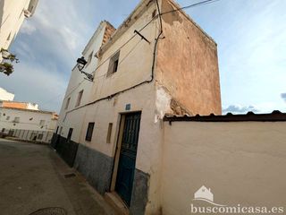 Maison  Calle pablo iglesias. Vivienda procedente de banco, haz tu oferta!!
