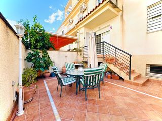 Casa a Calle Santiago Grisolía