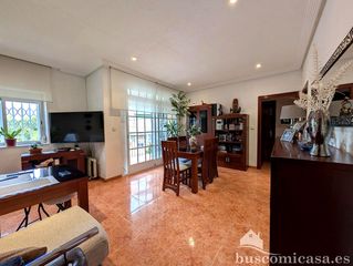 Appartamento  Francisco jiménez doblado. Bonito piso en la barriada de santana.