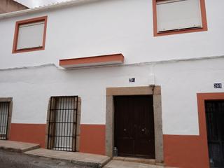 Casa a Calle nueva 20. Para entrar a vivir.casa en el centro de castuera.