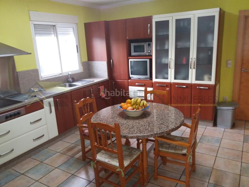 Foto d423d97d-d5b4-4aab-a8c4-beb46dad0dbf. Chalet mit parking in San Crispín-Huerta Nueva-Estación Elda